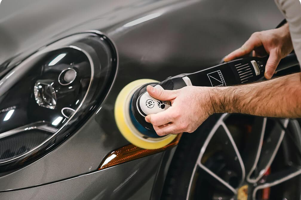 resolution rate with Lyro AI Agent